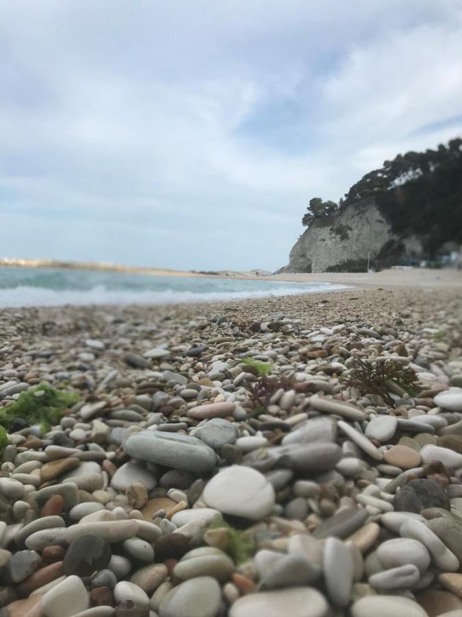 Lagarolina Del Conero B&B Sirolo Bagian luar foto